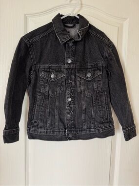 Gap Kids Black Wash Denim Jacket Size Small Classic Button Front